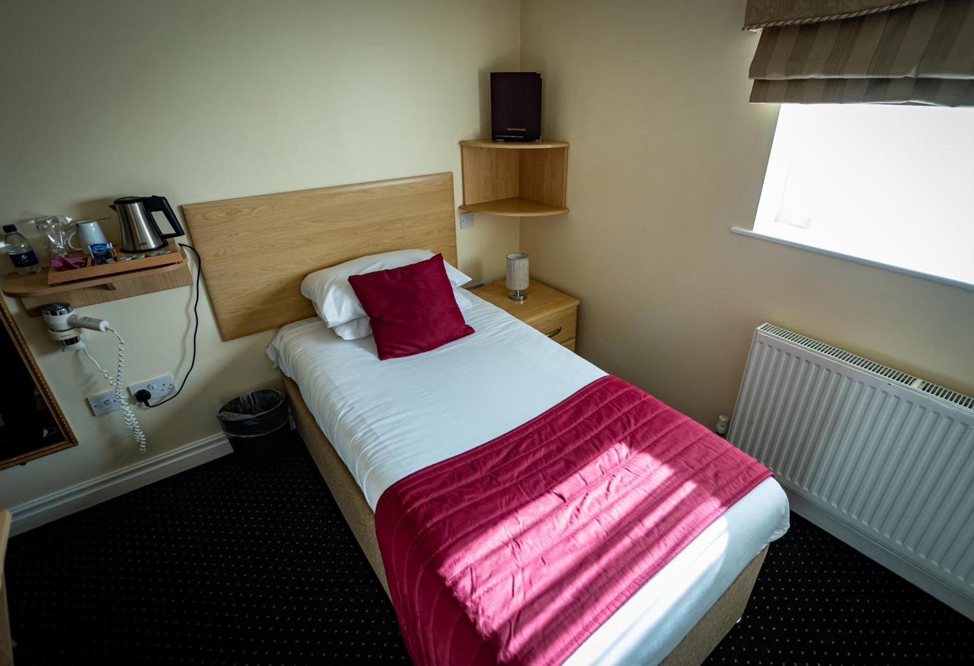 Kings Croft Hotel Pontefract Exteriör bild